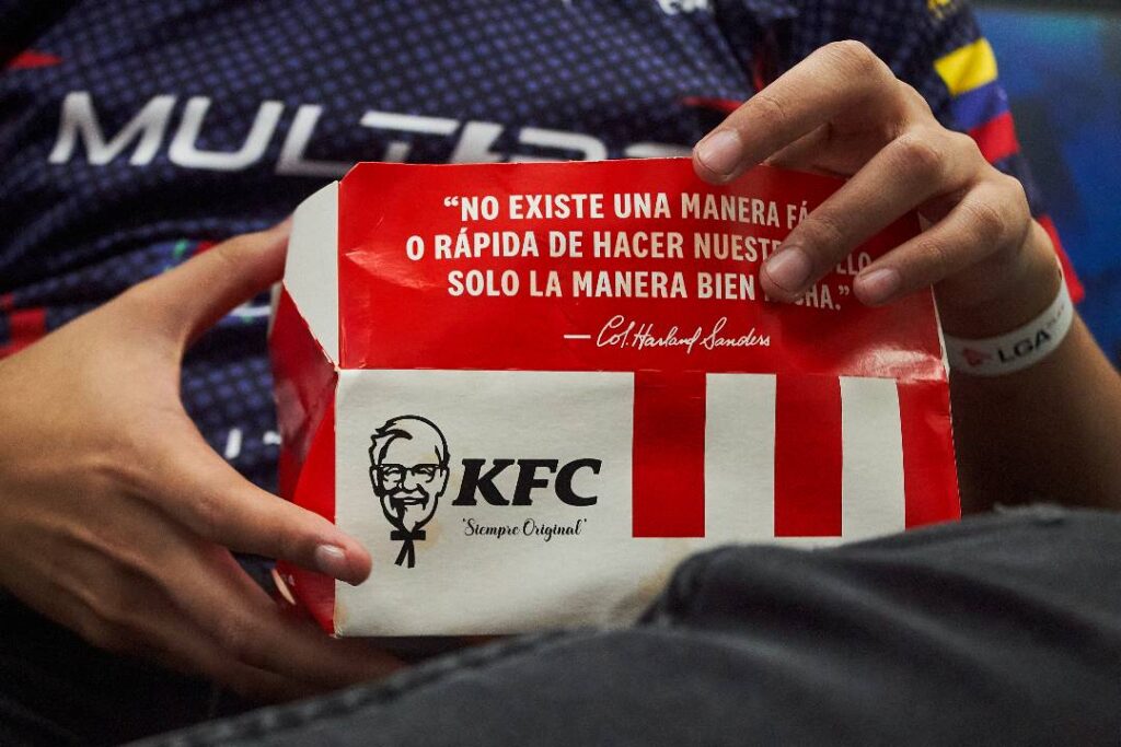 KFC apoyando los esports en Venezuela SRS y SpkPL 2023
